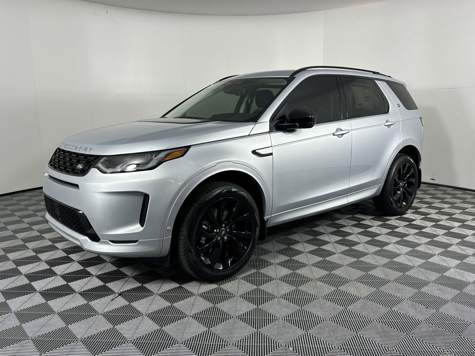 2025 Land Rover Discovery Sport S's photo