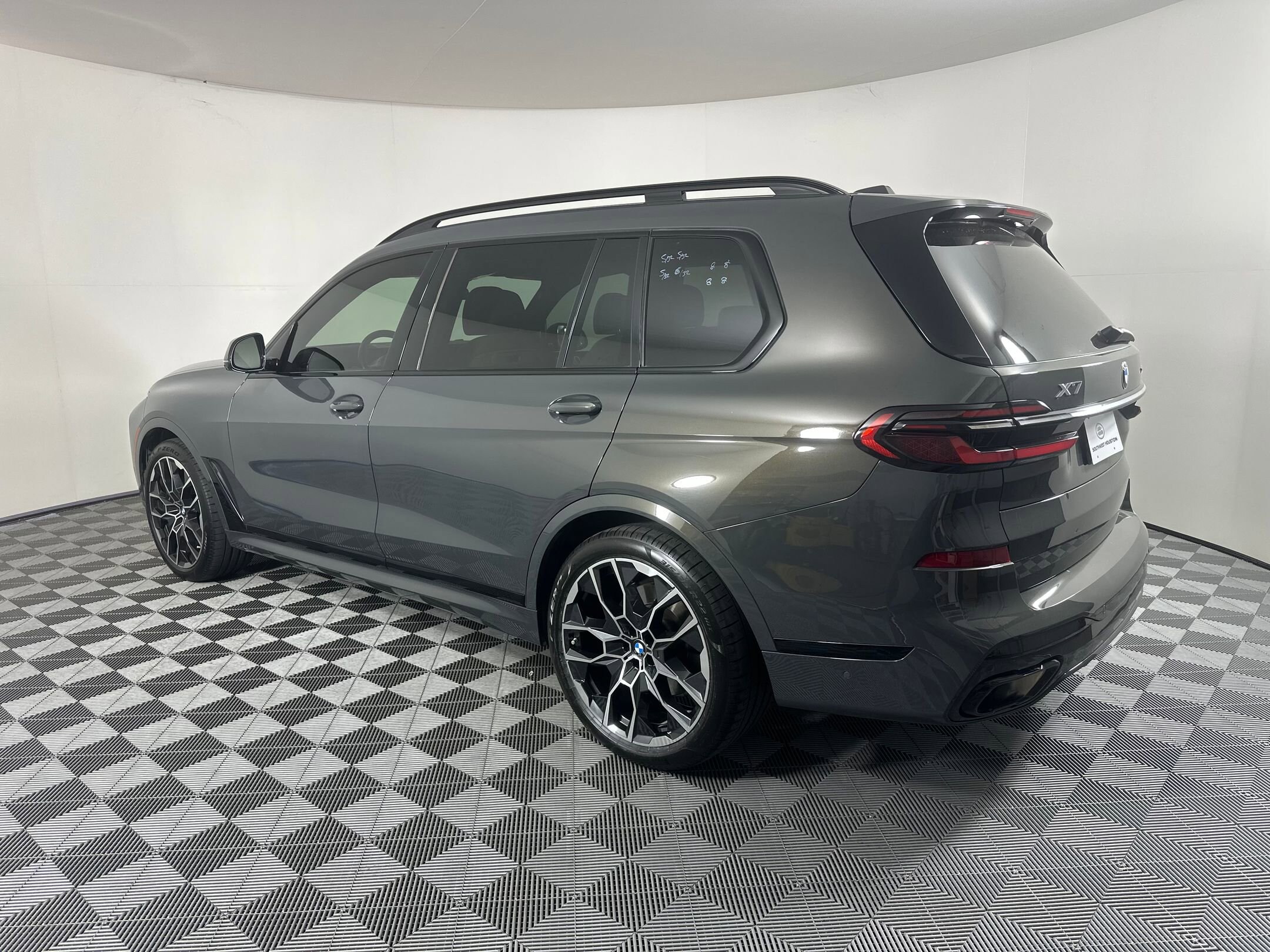 2023 Bmw X7 xDrive40i photo 2