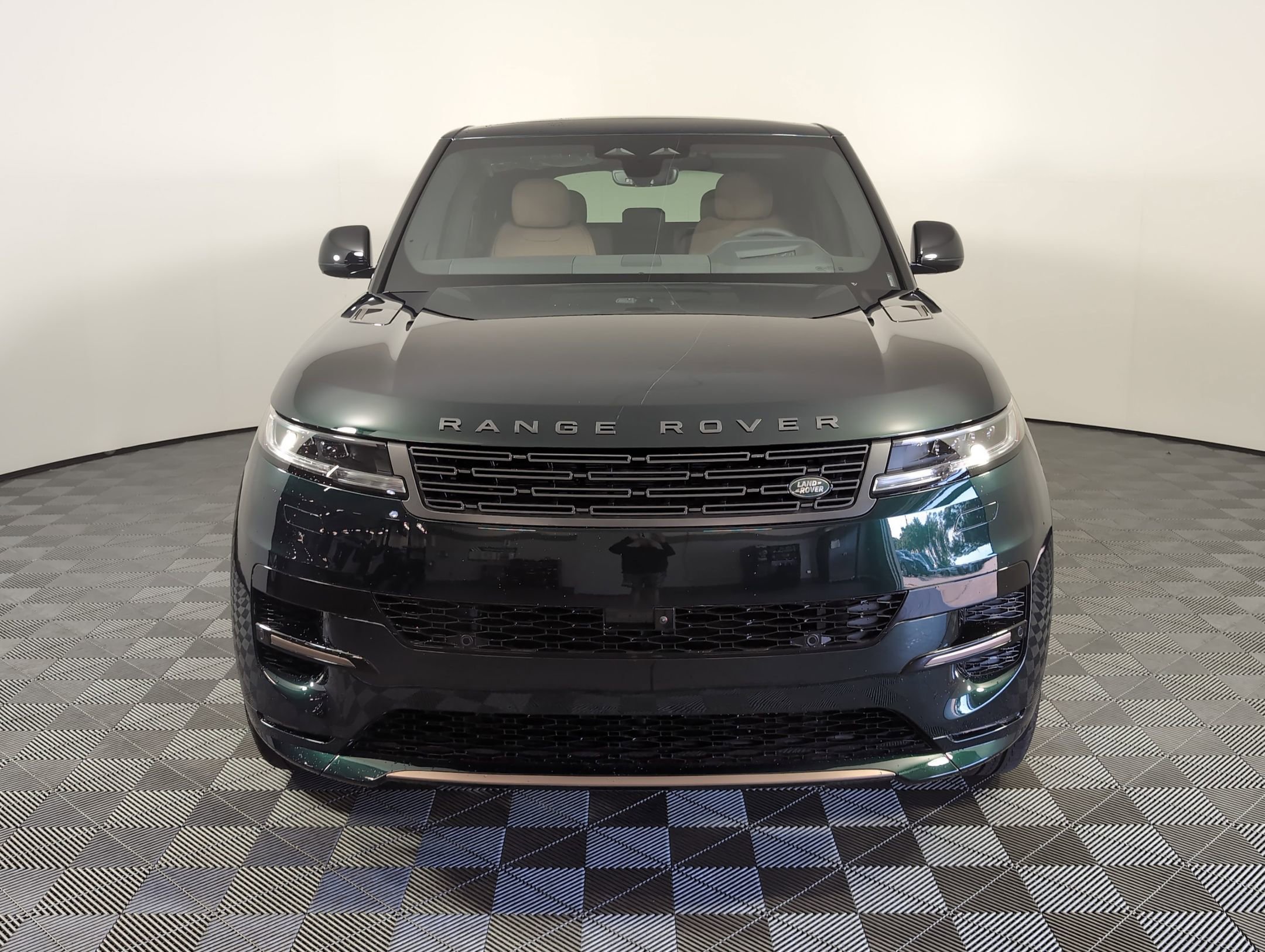 2025 Land Rover Range Rover Sport P530 Dynamic SE photo 4