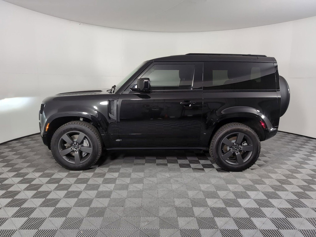 New 2025 Land Rover Defender 90 X-Dynamic SE SUV