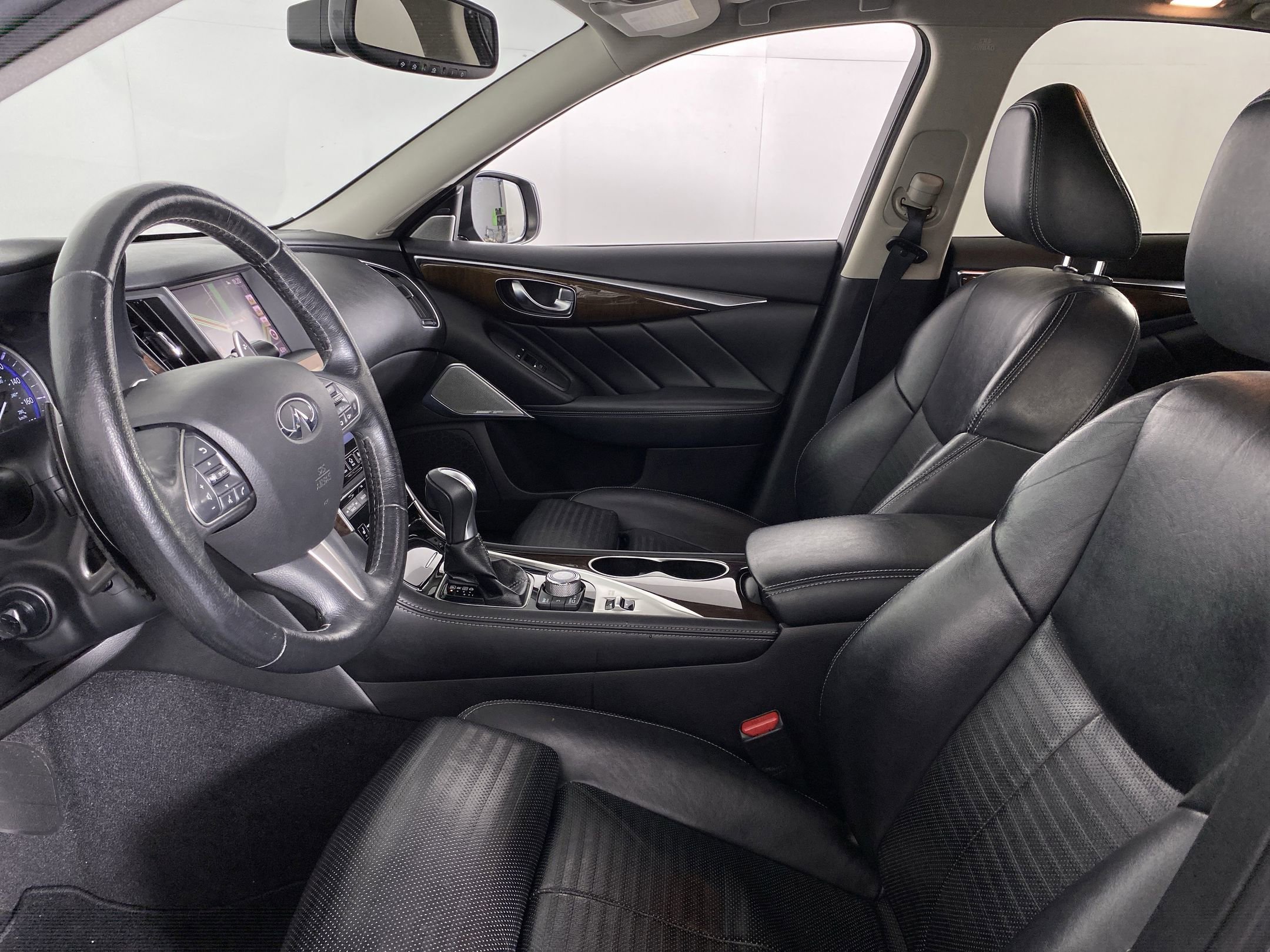 2017 Infiniti Q50 3.0t Sport photo 4