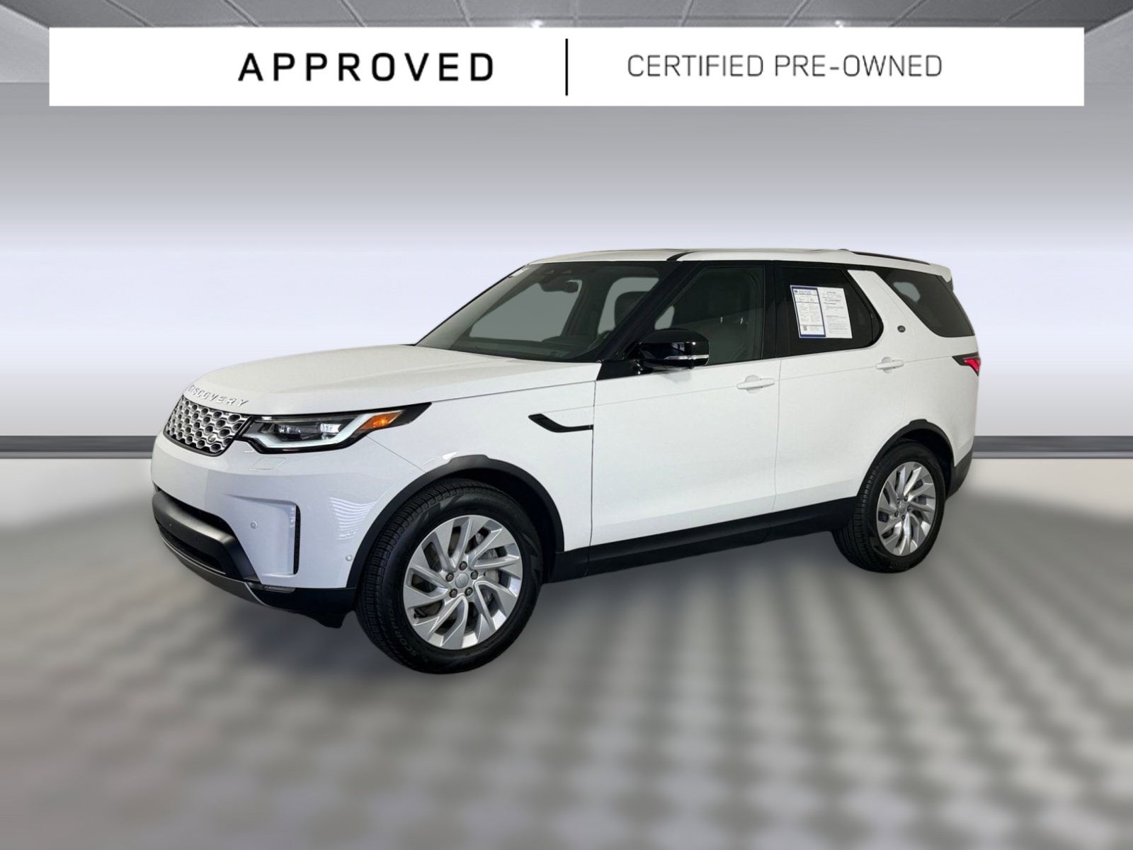 2025 Land Rover Discovery P300 S's photo