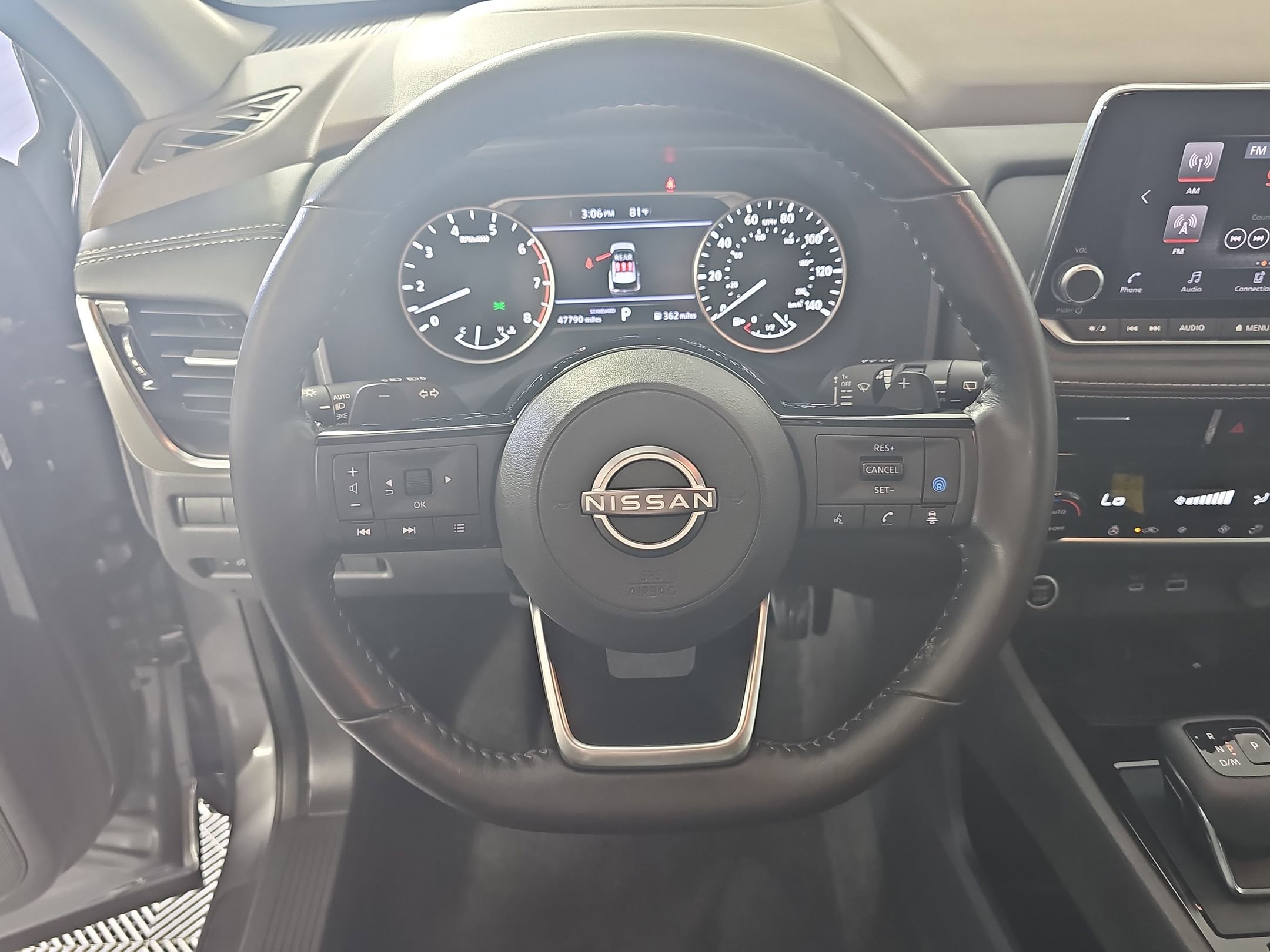 2023 Nissan Rogue SV photo 4