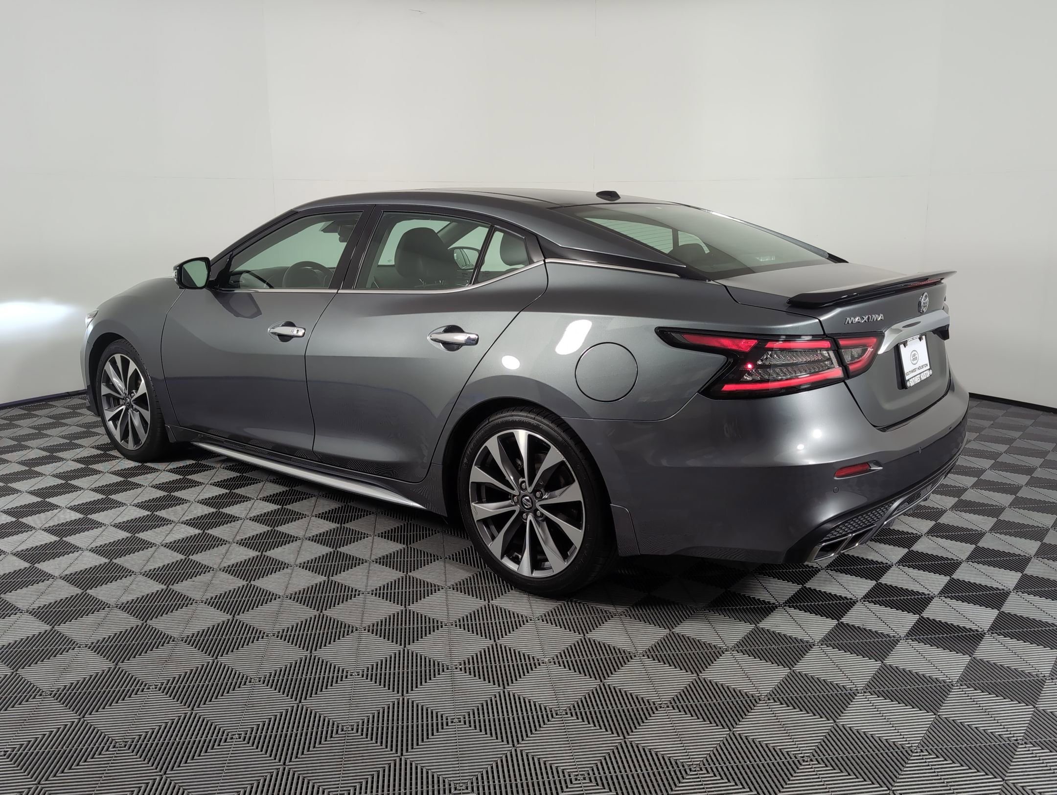 2019 Nissan Maxima Platinum photo 3