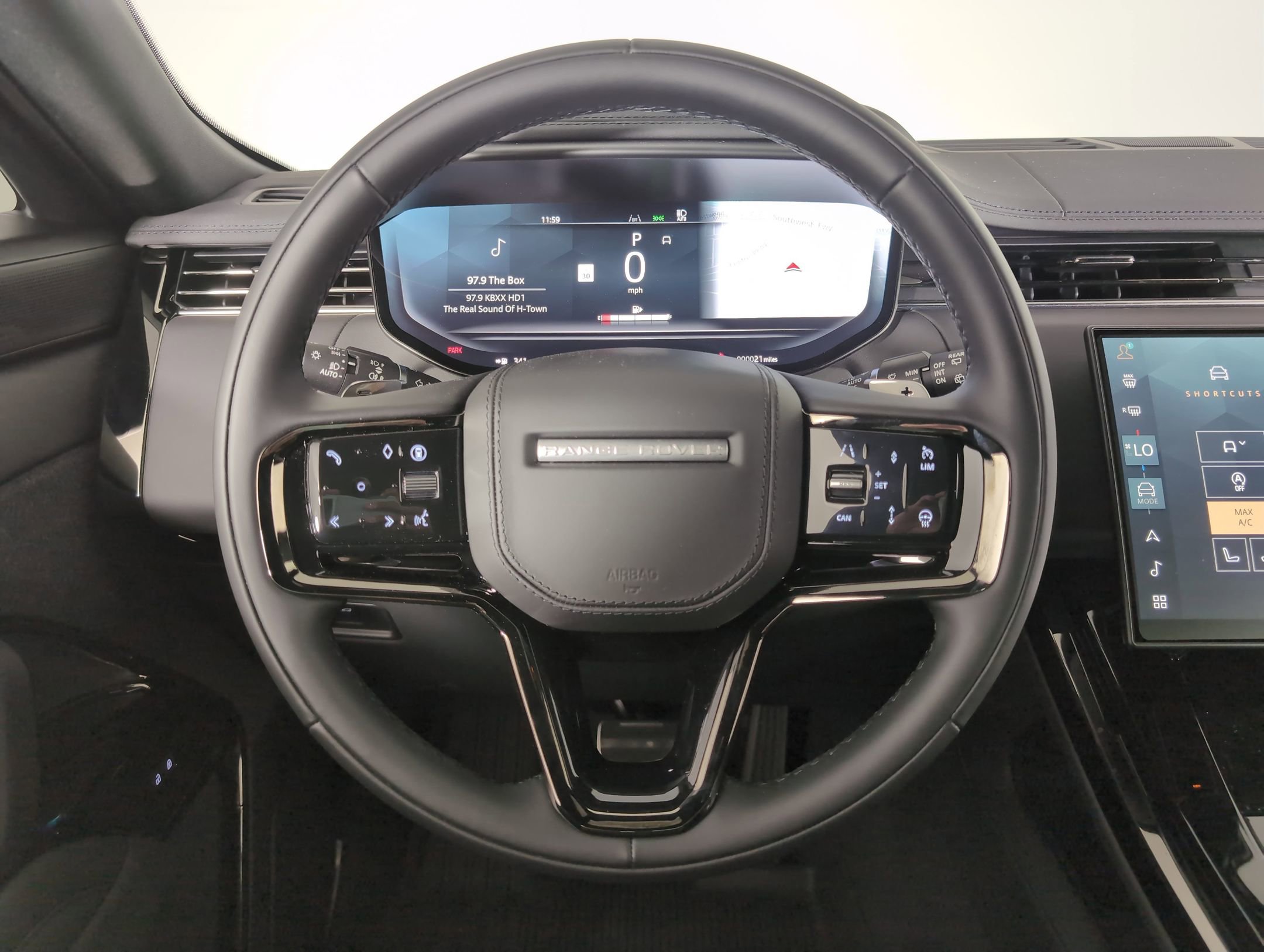 2025 Land Rover Range Rover Sport P530 Dynamic SE photo 4