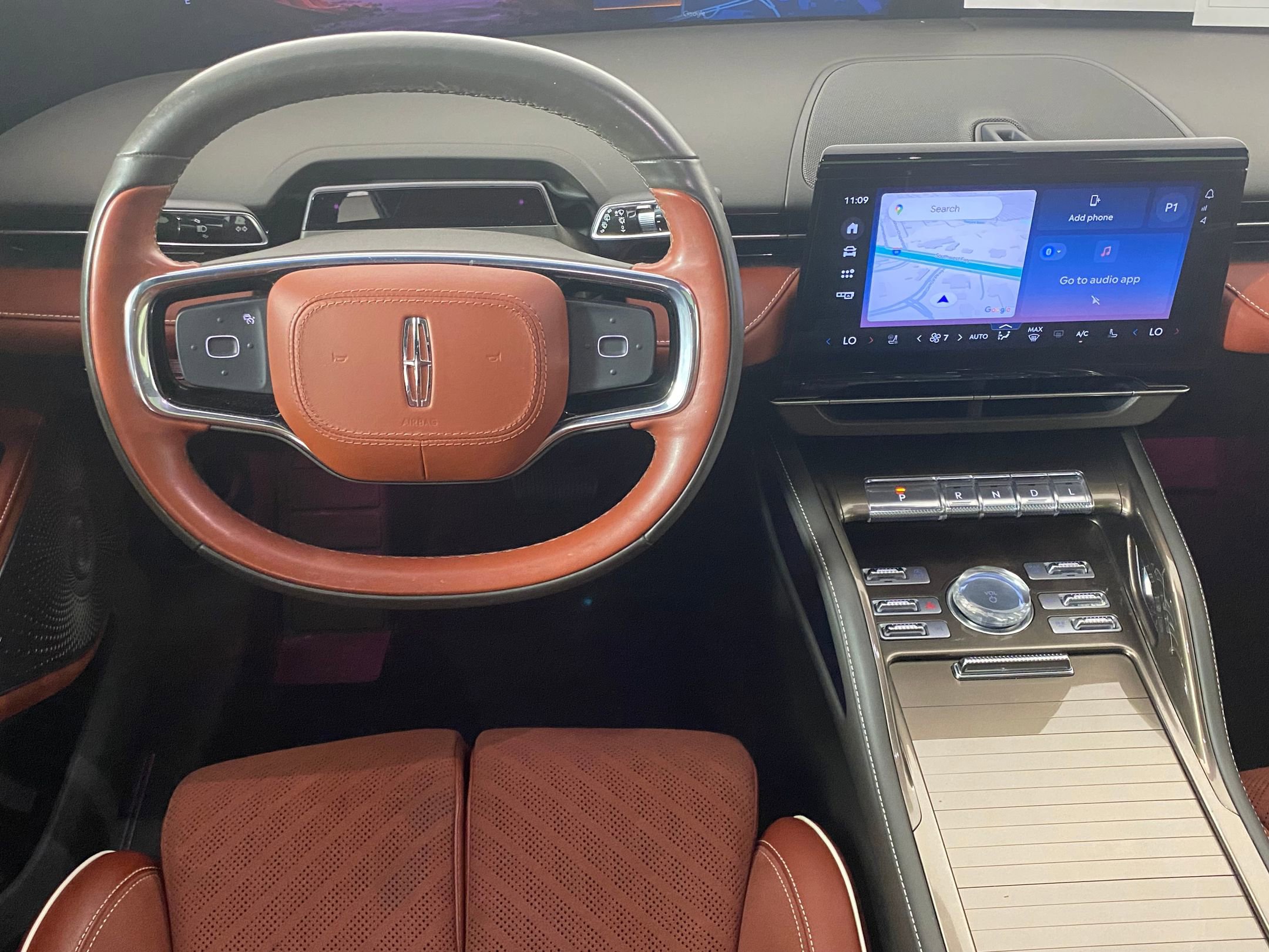 2024 Lincoln Nautilus Black Label photo 2