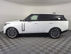 2025 Land Rover Range Rover P400 SE SUV