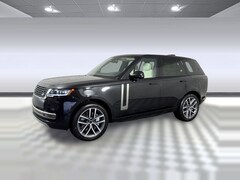 2026 Land Rover Range Rover P550e SE SUV