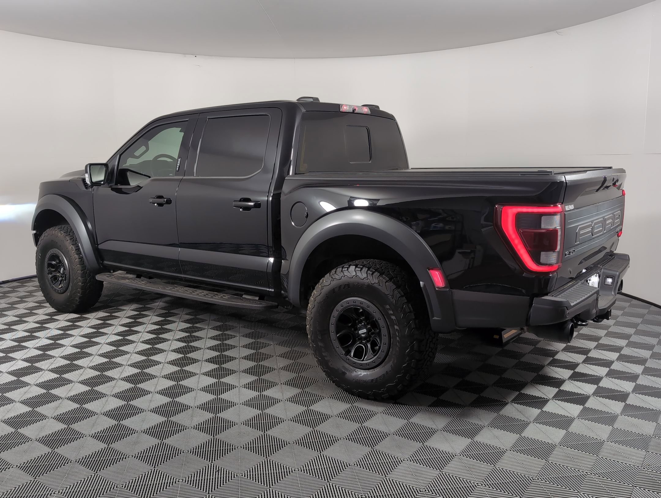 2023 Ford F-150 Raptor photo 3