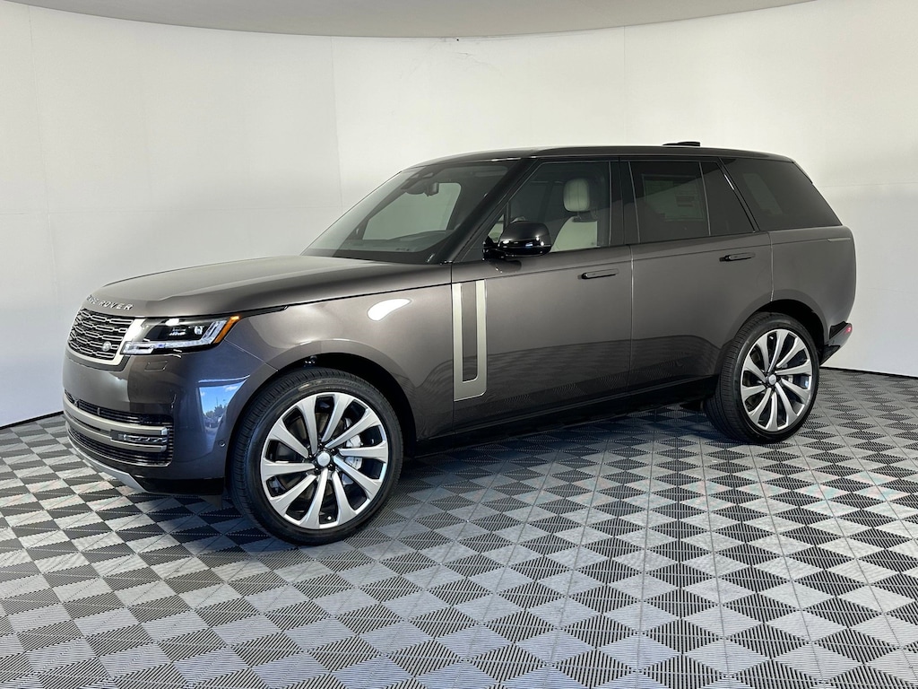 New 2025 Land Rover Range Rover P530 SE SUV
