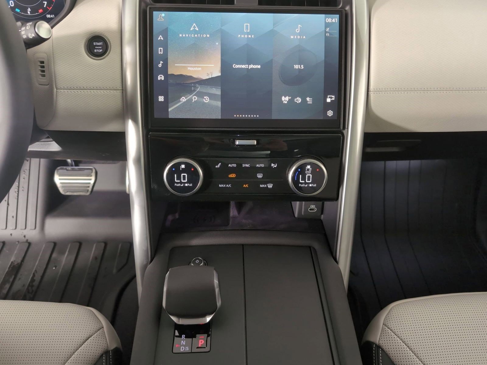 2025 Land Rover Discovery Dynamic SE - Photo 25