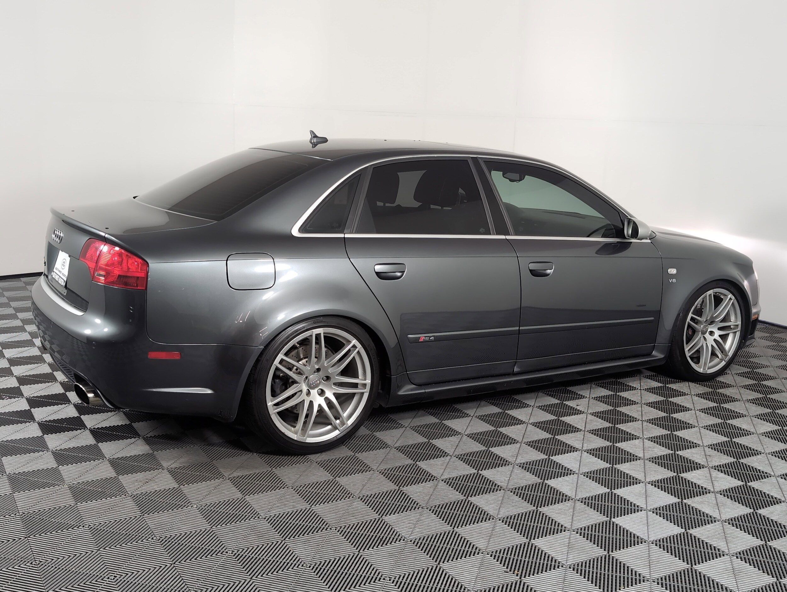2007 Audi RS 4 photo 2