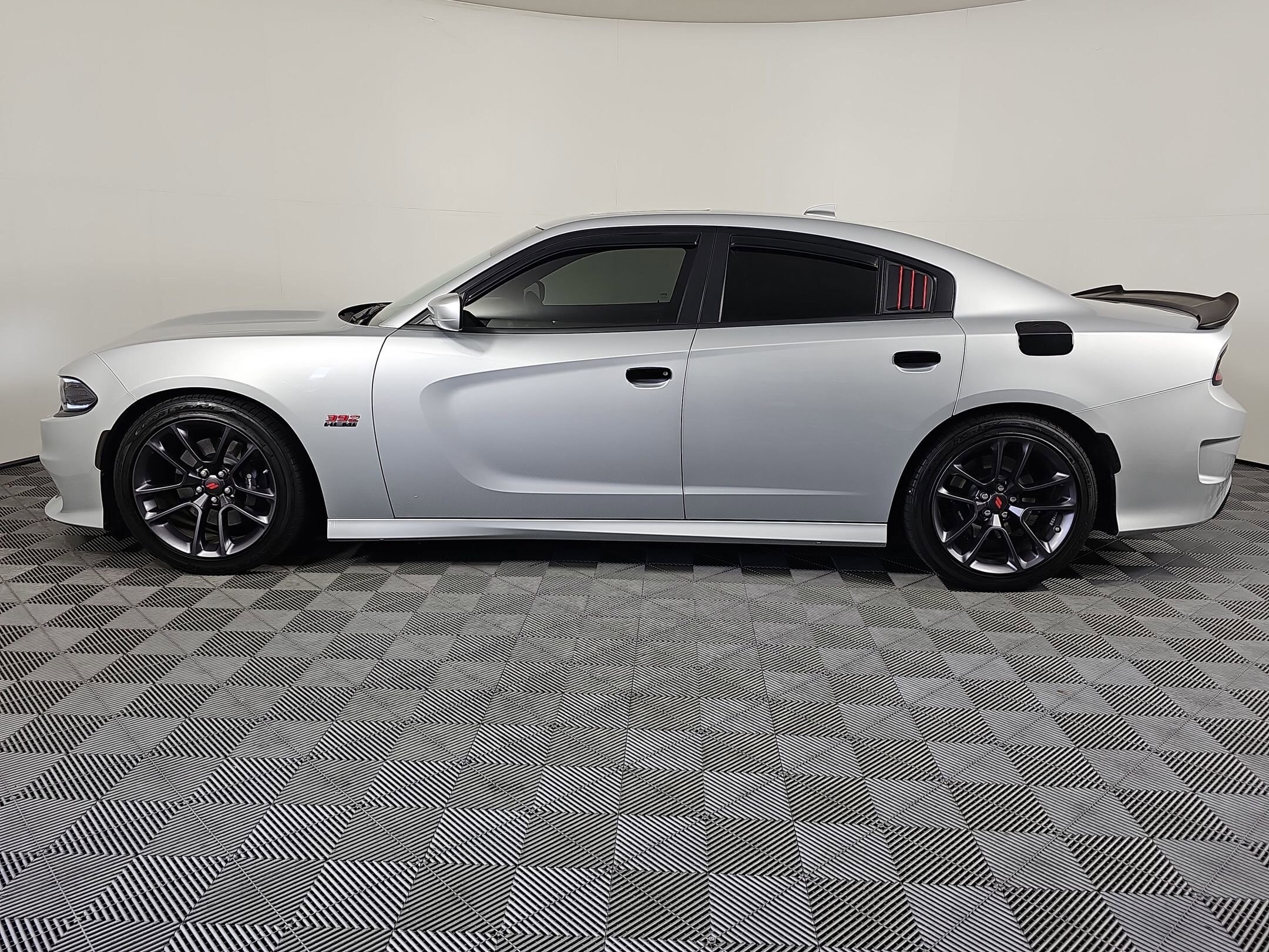 2023 Dodge Charger Scat Pack photo 2