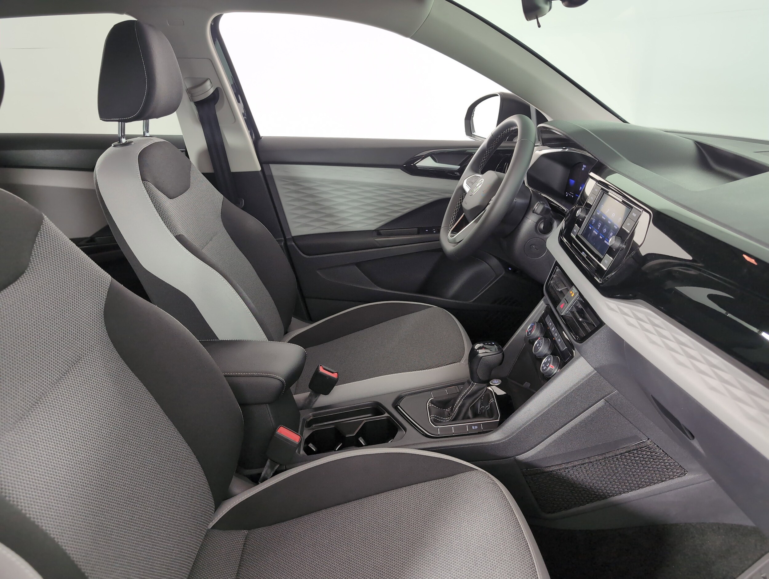2023 Volkswagen Taos S photo 3