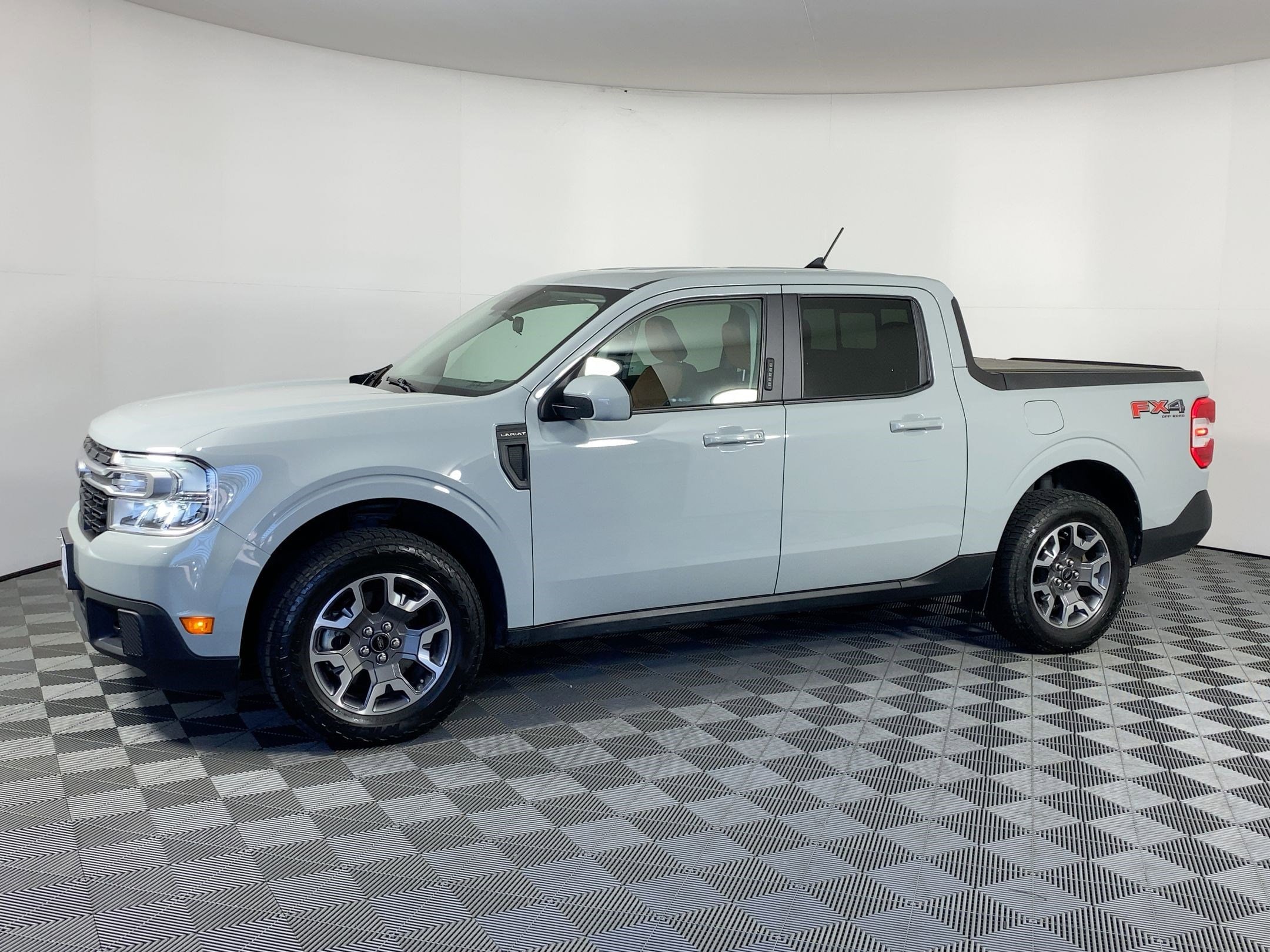 2022 Ford Maverick Lariat's photo