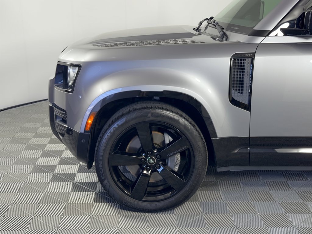 2024 Land Rover Defender X-Dynamic SE - Photo 15
