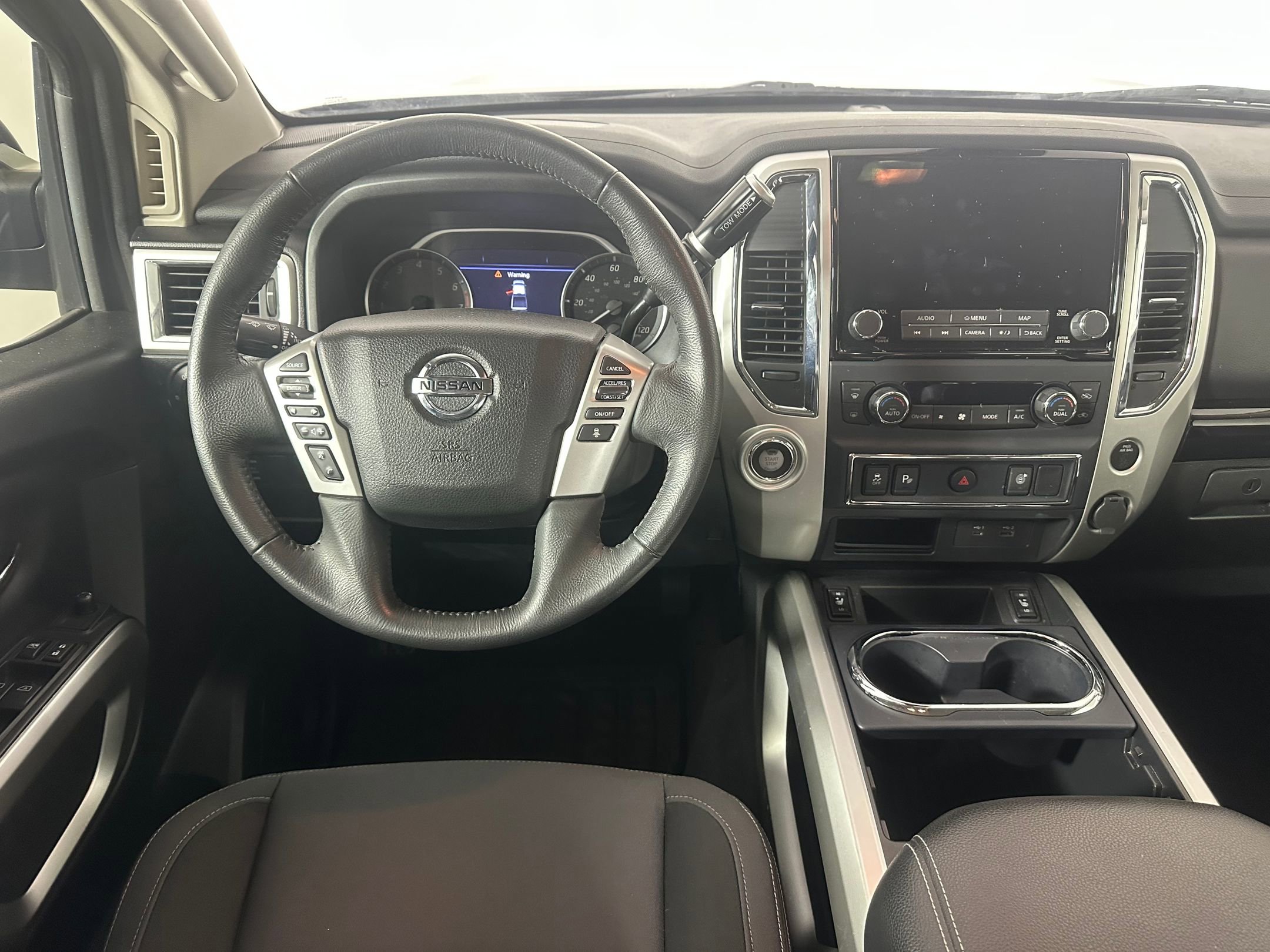 2021 Nissan Titan SV photo 2