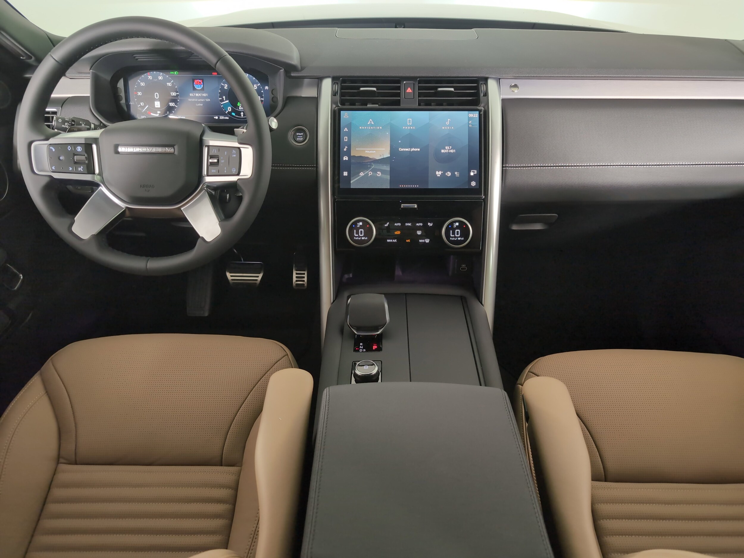 2025 Land Rover Discovery SE photo 4