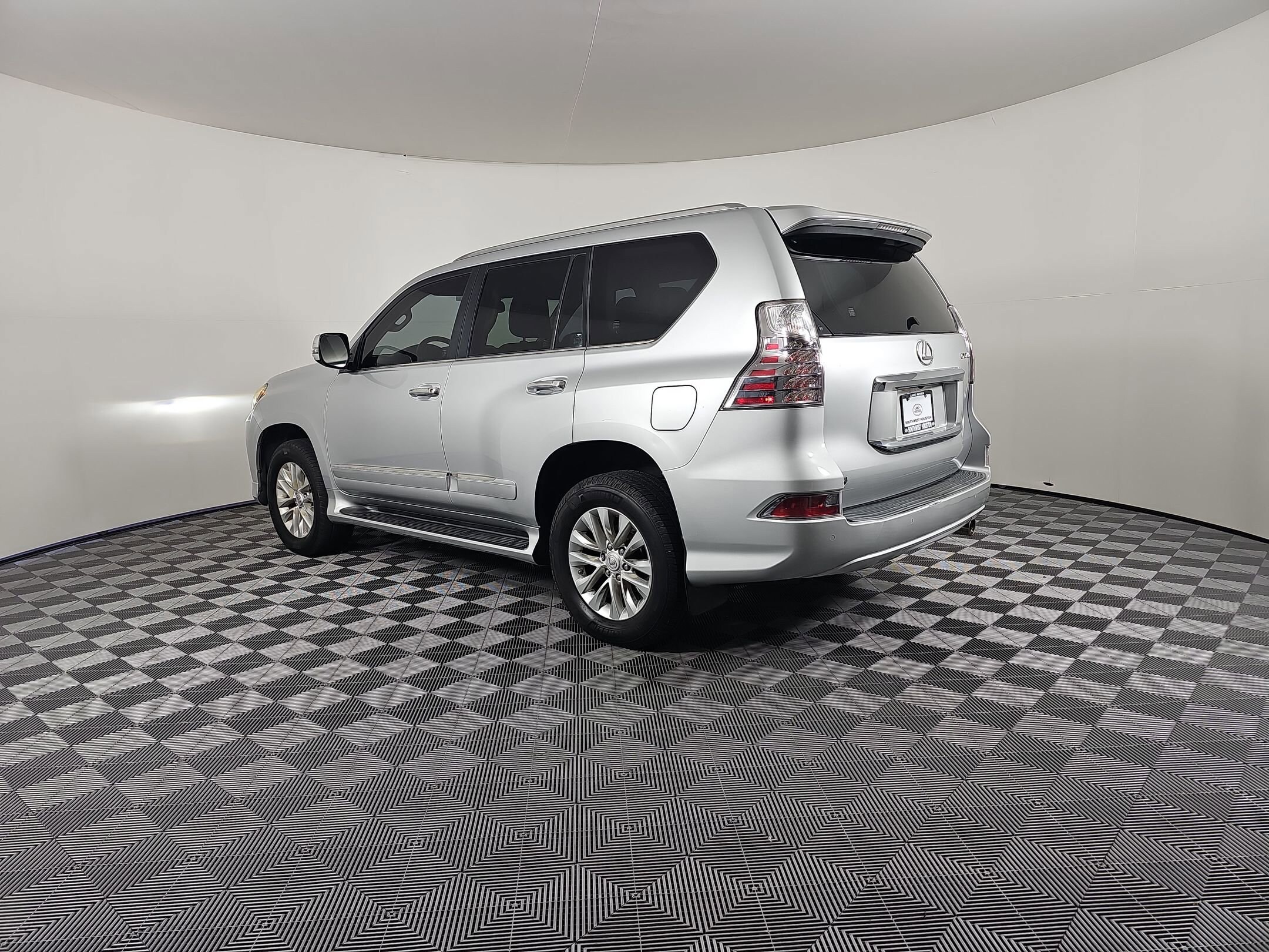 2015 Lexus GX 460 photo 3