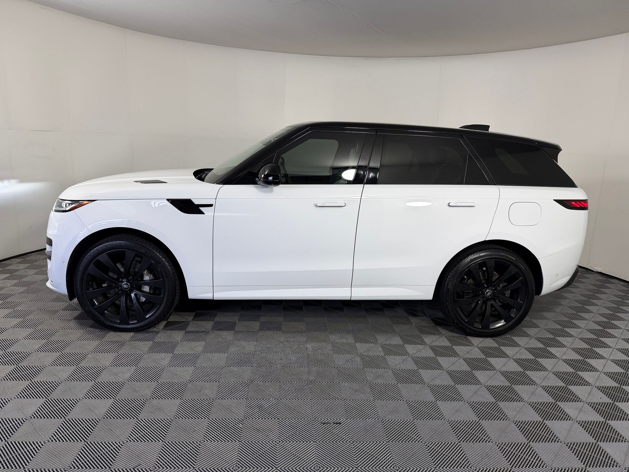 Range Rover Sport Dynamic SE SUV