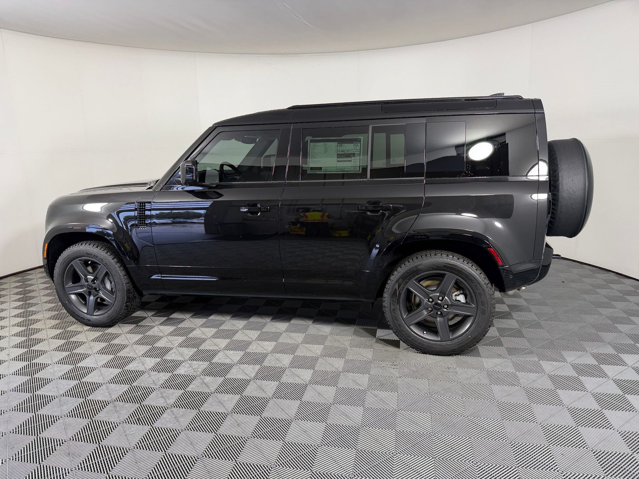Used 2026 Land Rover Defender 110 X-Dynamic SE SUV for sale in Houston