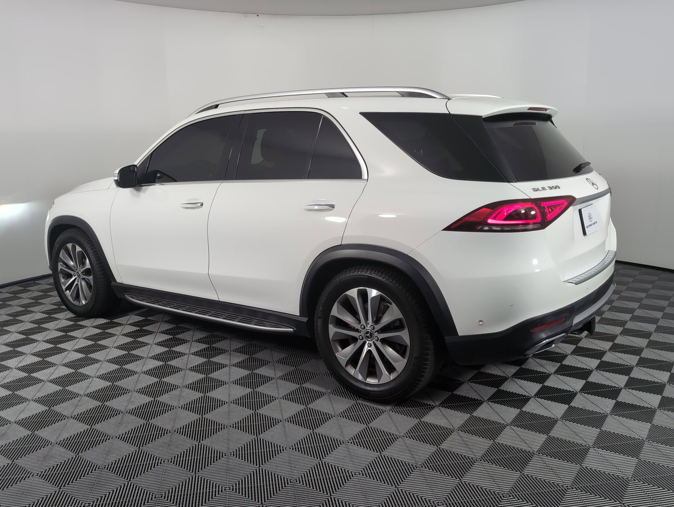 2020 Mercedes Benz GLE 350 photo 3