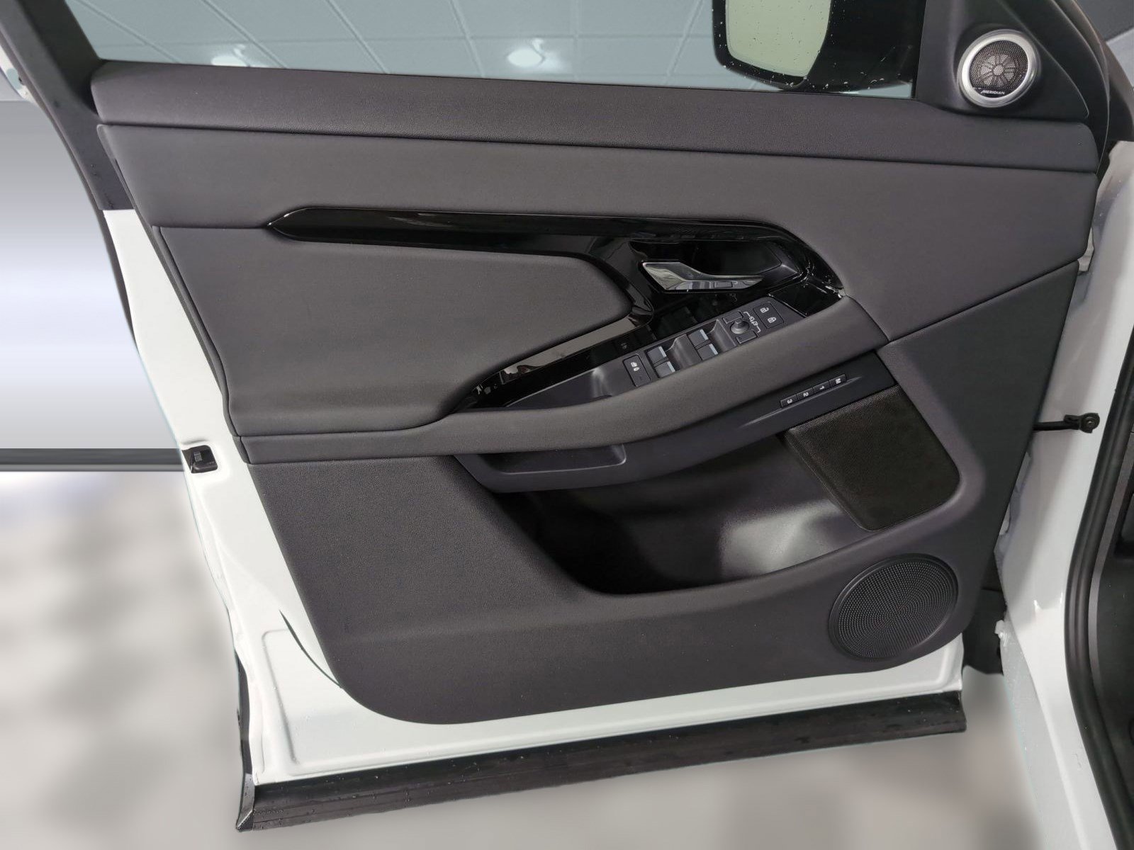 2026 Land Rover Range Rover Evoque S - Photo 13