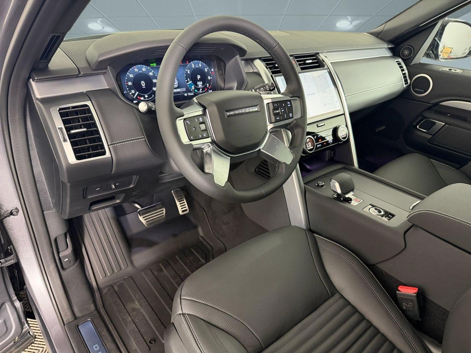 Discovery Dynamic SE SUV