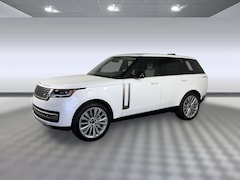 2026 Land Rover Range Rover P530 SE SUV