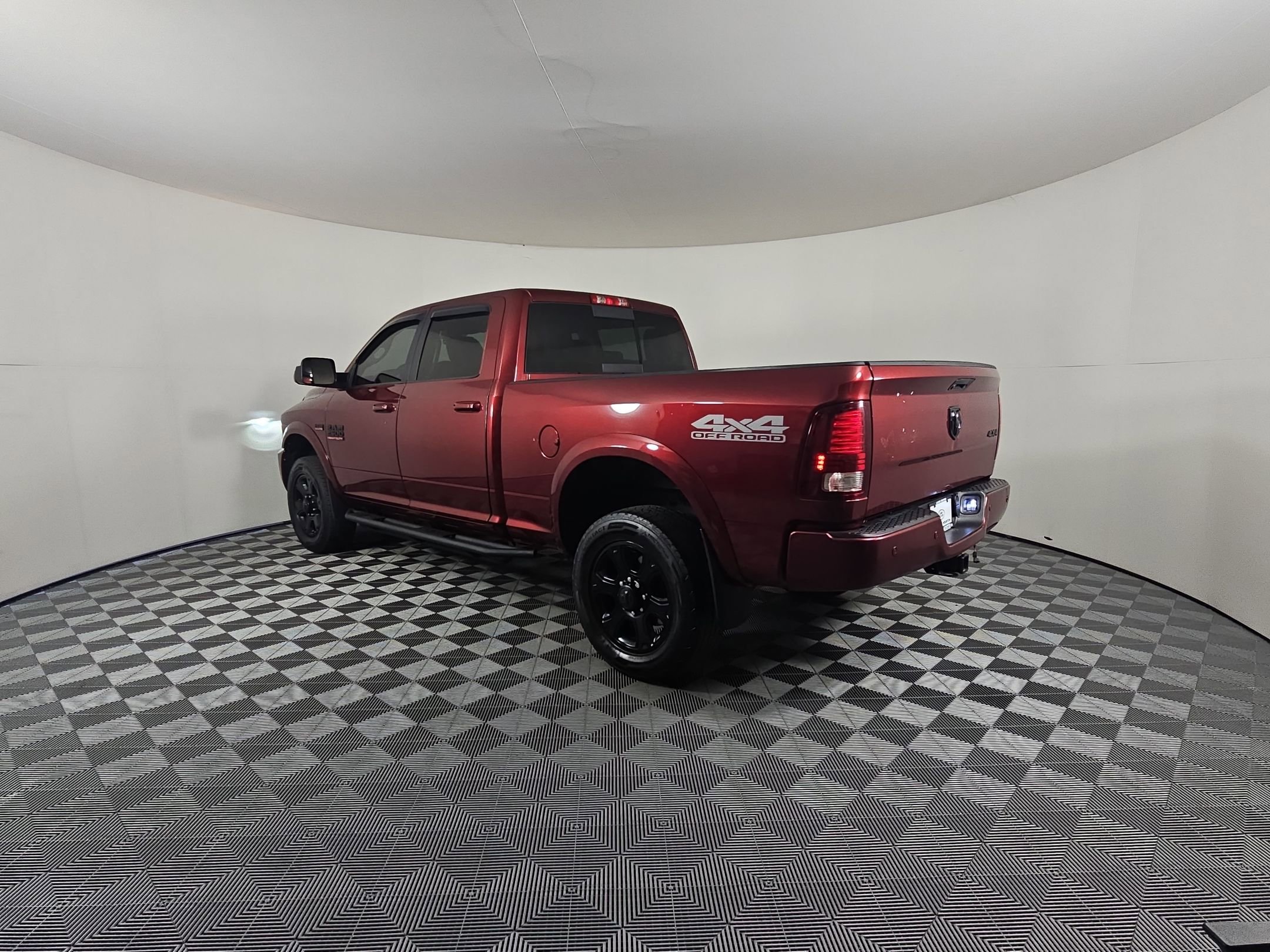 2018 Ram 2500 Laramie photo 3