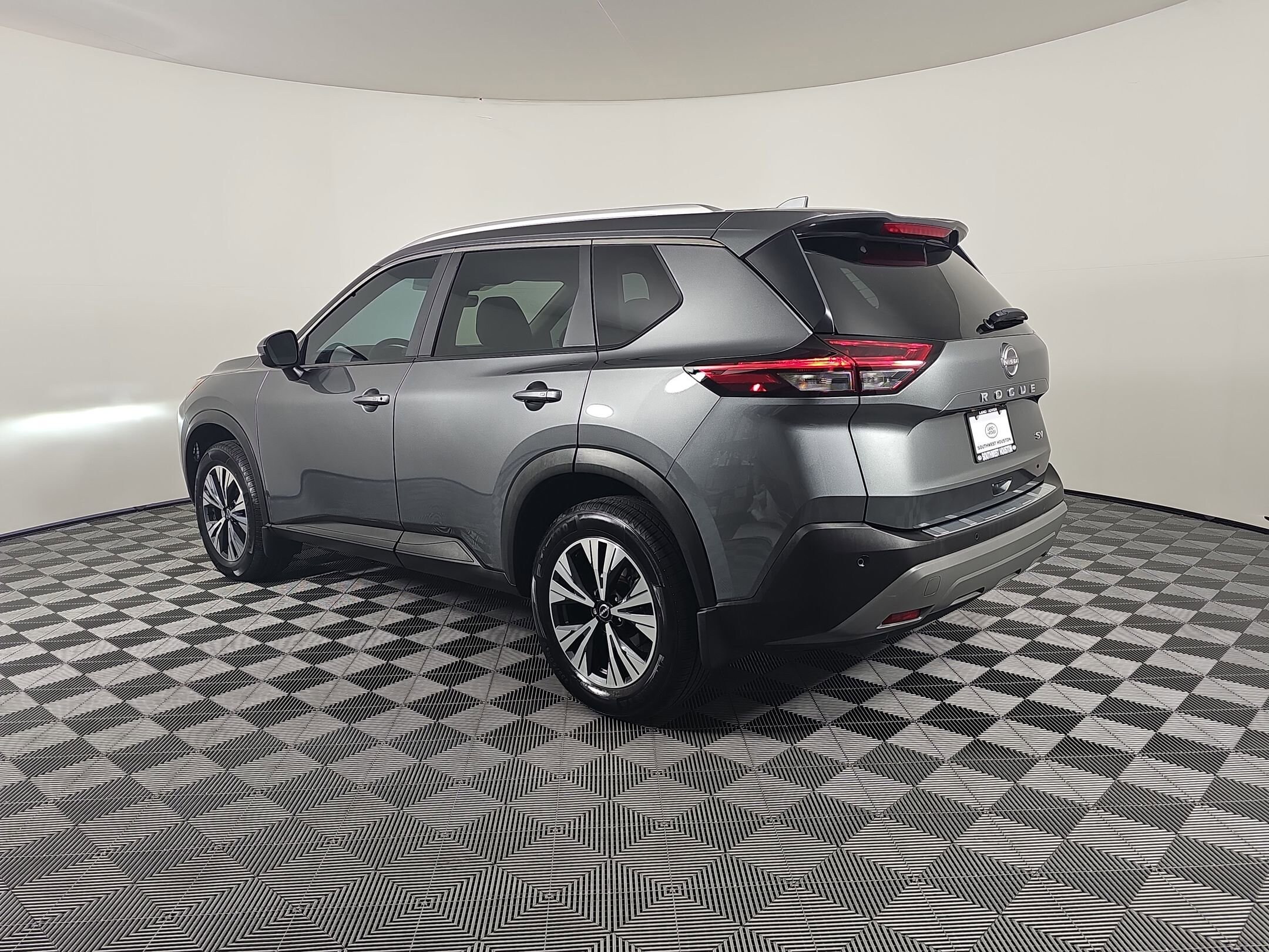 2023 Nissan Rogue SV photo 3
