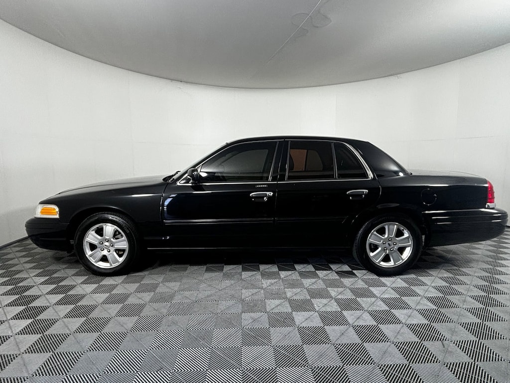 Used 2011 Ford Crown Victoria LX Sedan