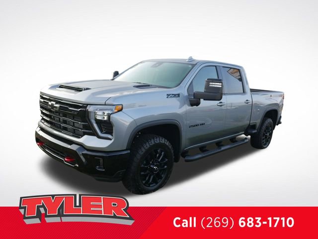2025 Chevrolet Silverado 2500HD LTZ photo 3