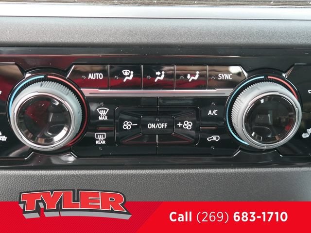 2026 Chevrolet Silverado 3500 HD LT - Photo 36