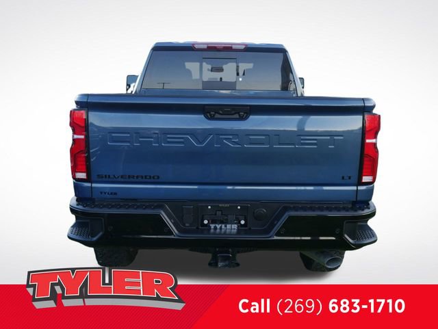 2026 Chevrolet Silverado 2500HD LT photo 4