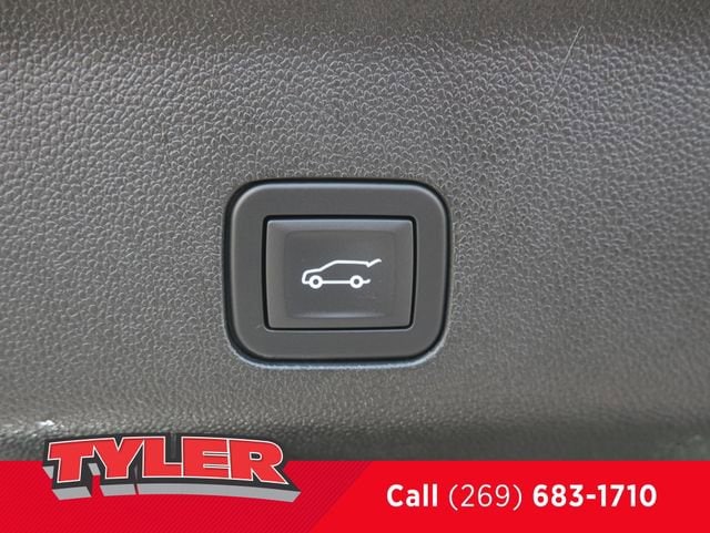 2026 Chevrolet Suburban Premier - Photo 18