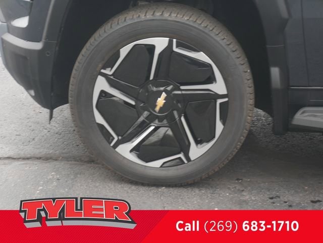 2026 Chevrolet Silverado EV LT - Photo 46