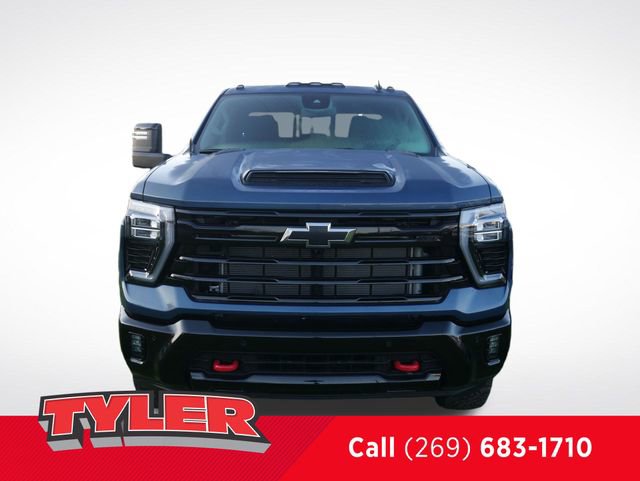 2026 Chevrolet Silverado 2500HD LT photo 2