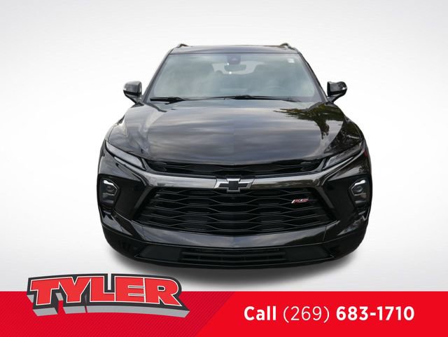 2026 Chevrolet Blazer RS photo 2
