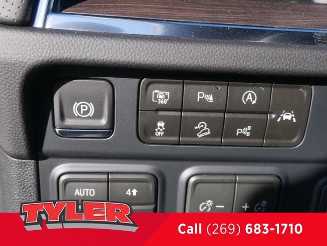 2026 Chevrolet Suburban Premier - Photo 26