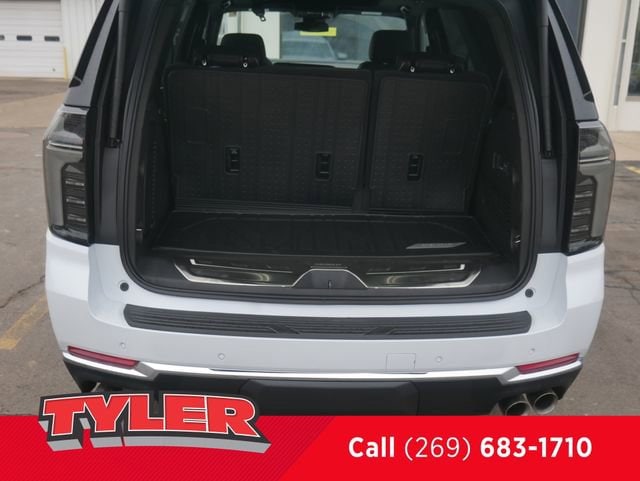 2026 Chevrolet Tahoe Premier - Photo 18