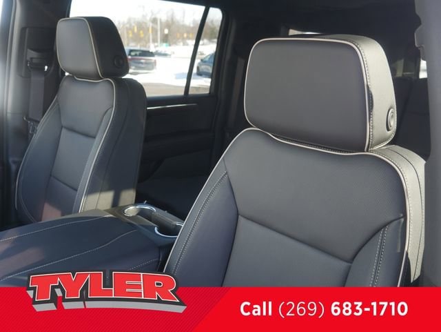 2026 Chevrolet Suburban Premier - Photo 39