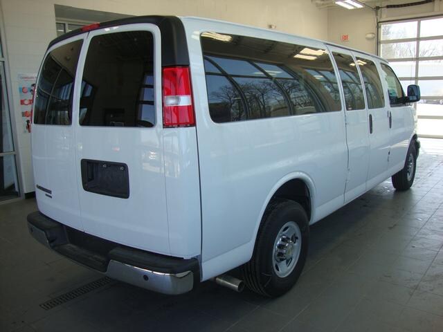 2013 chevrolet express 3500 lt
