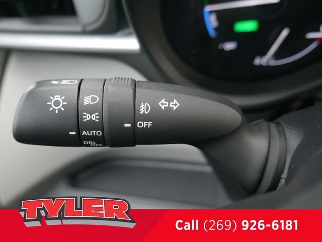 2024 Toyota Sienna XLE - Photo 25