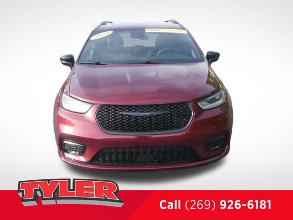 Used 2023 Chrysler Pacifica Limited Van Passenger Van