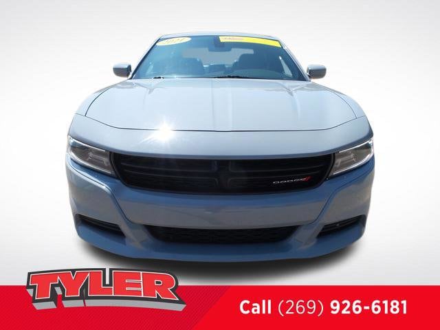 Used 2021 Dodge Charger SXT with VIN 2C3CDXBG0MH511010 for sale in Stevensville, MI