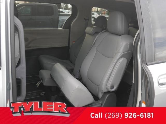 2024 Toyota Sienna XLE - Photo 41