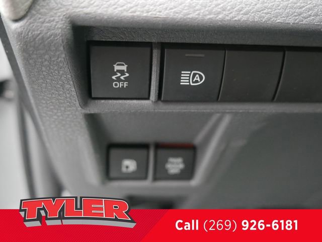 2024 Toyota Sienna XLE - Photo 22