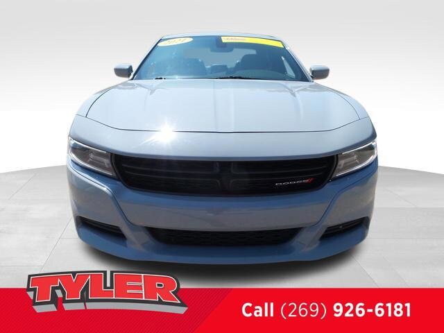 Used 2021 Dodge Charger SXT with VIN 2C3CDXBG0MH511010 for sale in Stevensville, MI