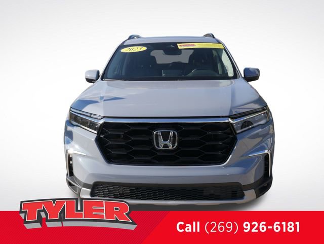 2023 Honda Pilot Touring photo 2